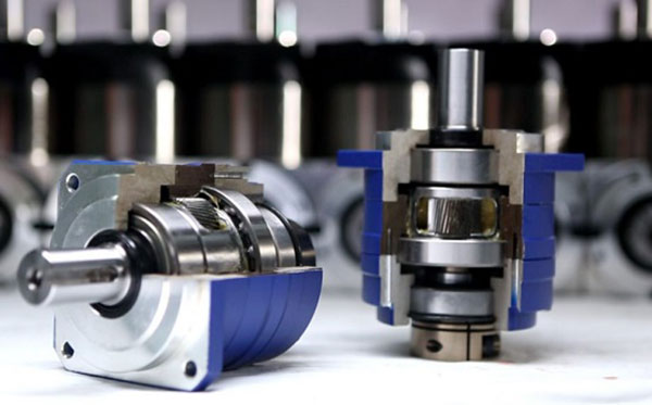 行星減速機(jī)振動(dòng)過(guò)大的原因及應(yīng)對(duì)辦法 行星減速機(jī)振動(dòng)過(guò)大的原因及應(yīng)對(duì)辦法